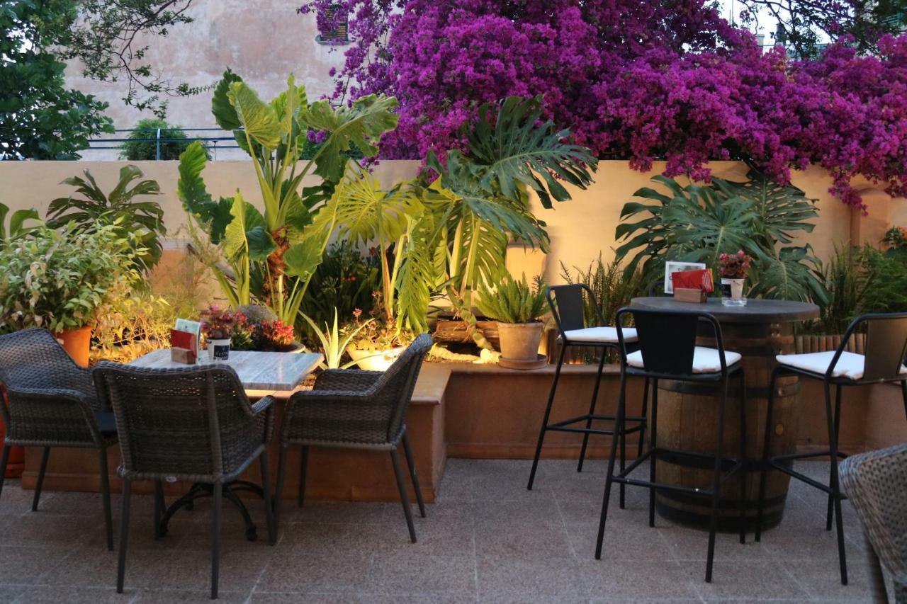Hostal Nadal Soller Exterior photo